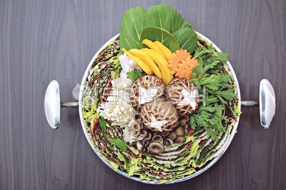 hot pot,cook,recipe,Millefeuillenabe,dishes,beef,vegetable,food,meal,Nabe,napa cabbage,foodreserves,ingredients,Soup food,cooking,Shabu,mushroom,Nabe dish,Soup dish