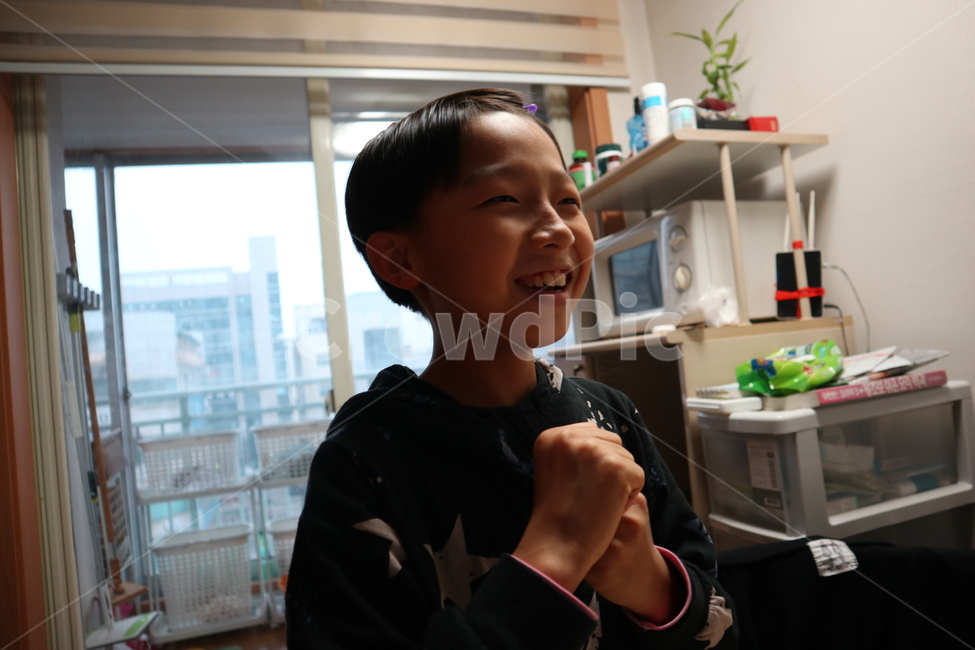 환한미소,웃음,행복,정겨움,어린아이,남자아이,미소,밝음,happy,children,smile