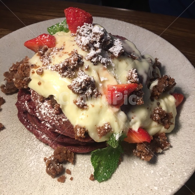 팬케이크,식사,딸기,민트,초콜렛,디저트,블루베리팬케이크