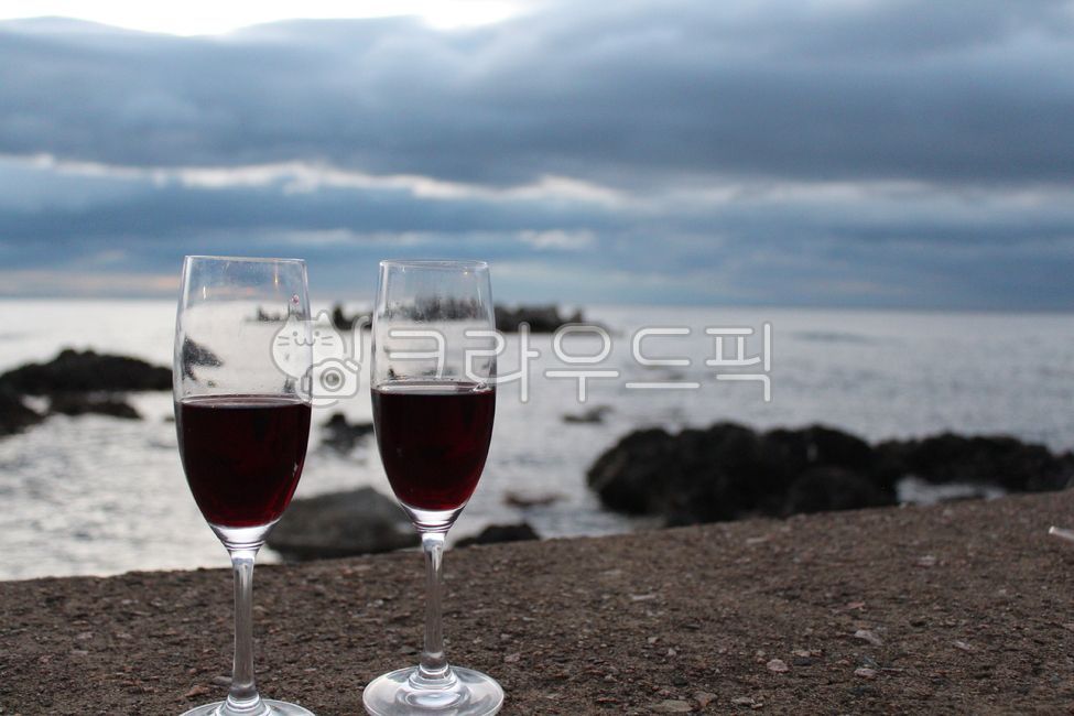 glass,beverage,alcohol,drink,beer,맥주,마실것,알코올,음주,유리,바다