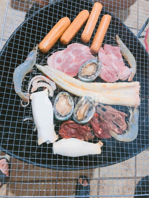 음식,고기,새우,소시지,숯불