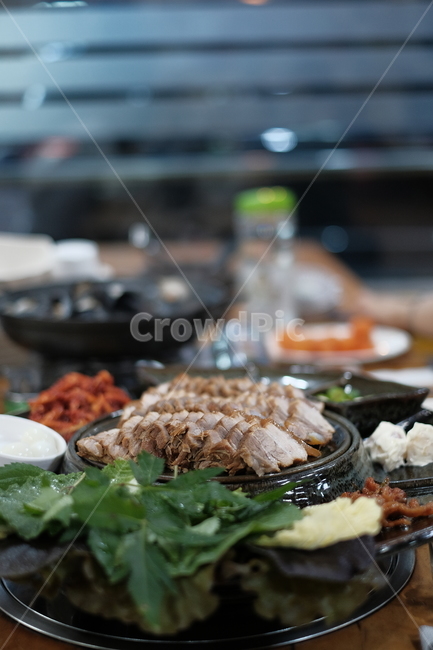 보쌈,연말모임,저녁식사,모임,고기,단체