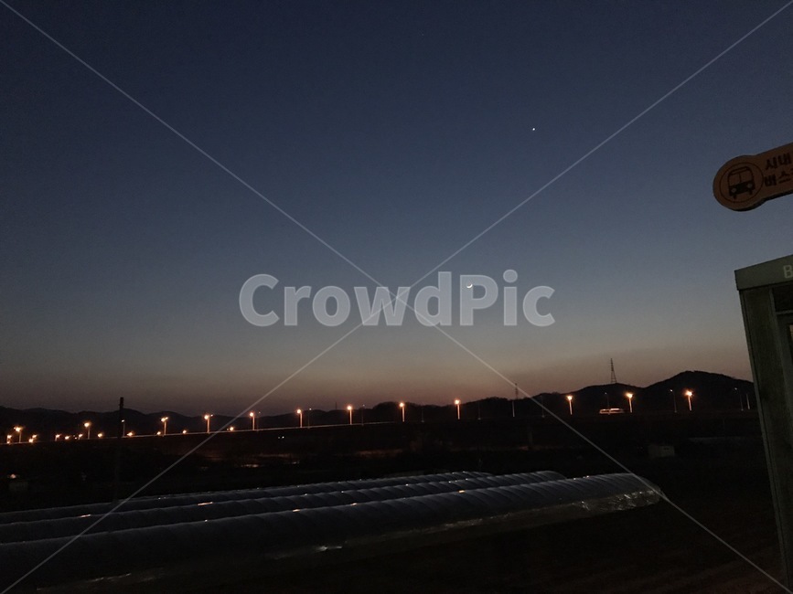 차안에서,풍경,저녁,하늘,도로,야경,밤,풍경,nightscape,night,landscape,nature,자연,outdoors,옥외