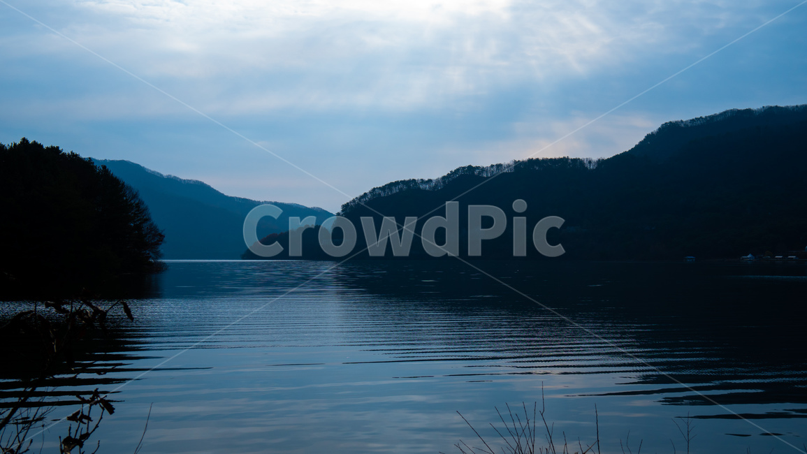 강원도,호수,춘천,춘천호,강,하늘,구름,자연,새벽,강가,자연,풍경,nature,landscape,water,물,outdoors,옥외