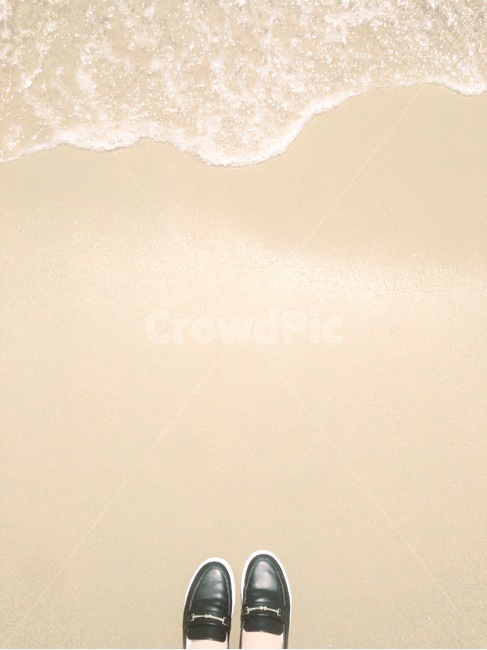 바다,모래,발,헤변,황토색,파도,여름,여자,sea,woman,person,traveling,부산,자연,풍경,nature,landscape,해변,바다,beach,sea,사람,인물,인간,human,person,신체일부,몸,body