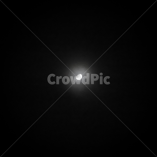 어둠,검정,달,달빛,반달,dark,night,black,moon,halfmoon,moonlight