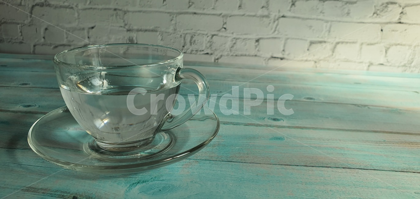 잔,컵,유리컵,유리잔,투명,음료,차,glass,drink,object,cup,background,clean,isolated,white,transparent,empty,clear,crystal,reflection,beverage,water,blank,liquid,single,nobody,tall,shiny,transparency,glassware,design,pottery,도기류,saucer,받침접시,사물,물건,오브젝트,thing,object,matter