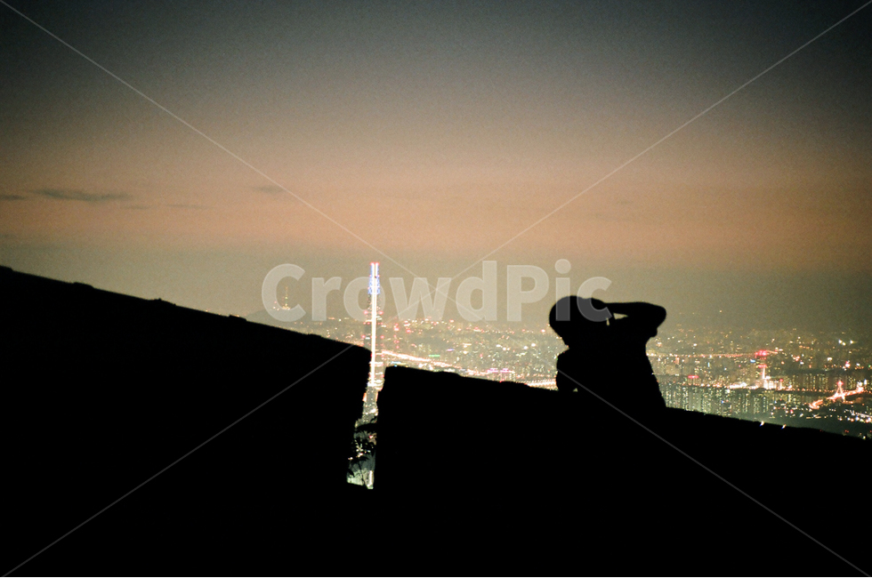 남한산성,야경,풍경,필름,롯데타워,야경,밤,풍경,nightscape,night,landscape,도시,city,한국도시풍경,한국도시경관,korea cityscape,사람,인물,인간,human,person,인물실루엣,사람실루엣,character silhouette,human silhouette,silhouette,실루엣