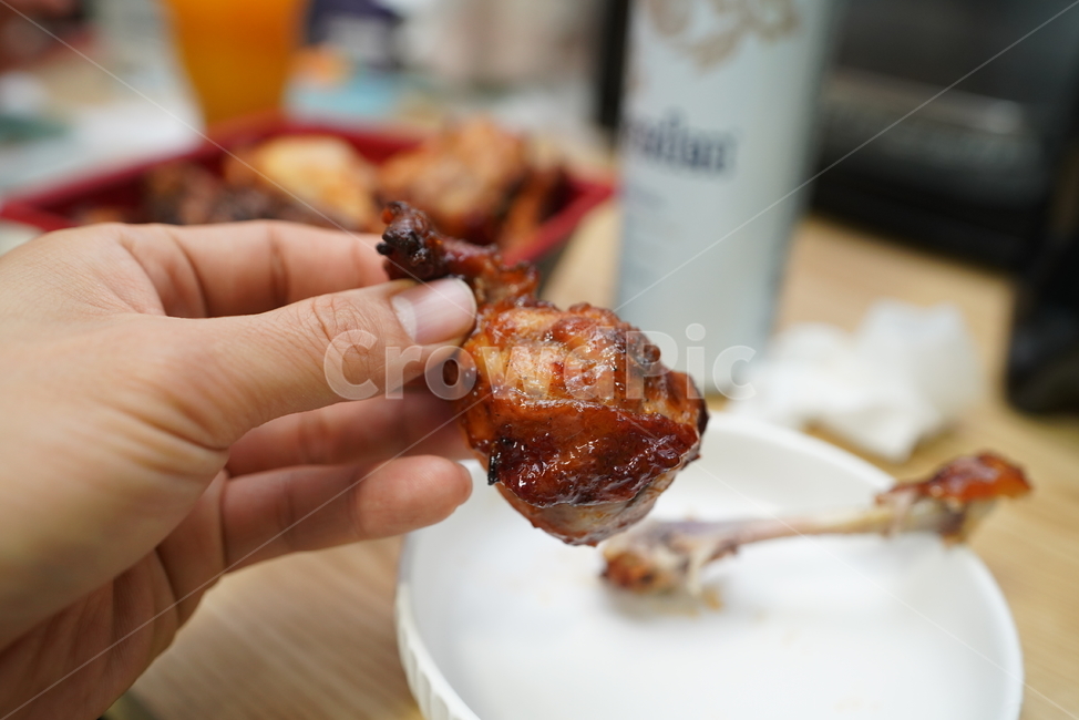 치킨,닭고기,요리,음식,먹방,안주,육류,육식,간식,식사,먹거리,안주거리,음식,식재료,요리,food,cook,meal,dishes,food reserves,육류,고기,meat