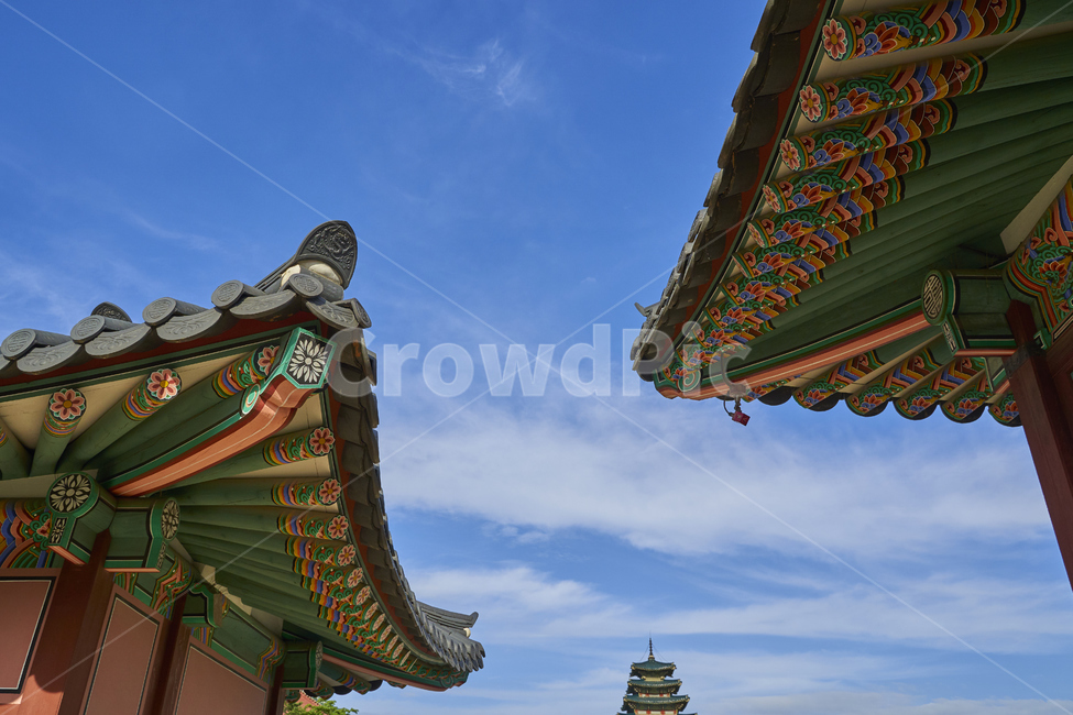 고궁,경복궁,문화재,옛건물,유산,하늘,구름,푸른하늘,처마,어처구니,기와,조선,한국전통,한국문화,korean traditional,korean culture,건축물,건물외관,exterior,building,structure,architecture,construction