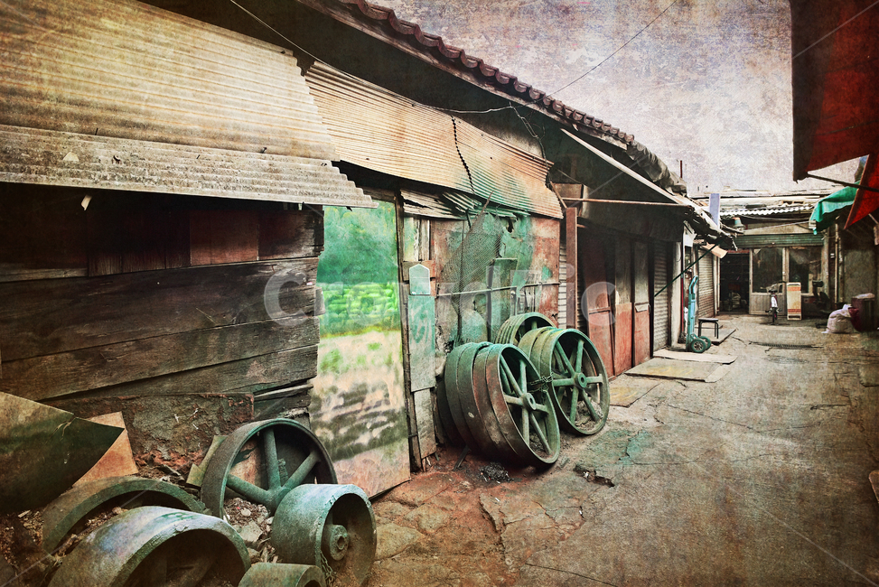 빈티지,감성사진,건축물,복고풍,레트로,뉴트로,retro,old,building,city,재개발지역,오래된,올드,낡은,허름한,폐허,누추한,배경,바탕,백그라운드,background,옛날,세월,흔적,기계,machine,wheel,바퀴,녹슨,rust,출입문,녹,ruin,빈집,빈티지풍경,빈티지사진,빈티지느낌,빈티지감성,vintage
