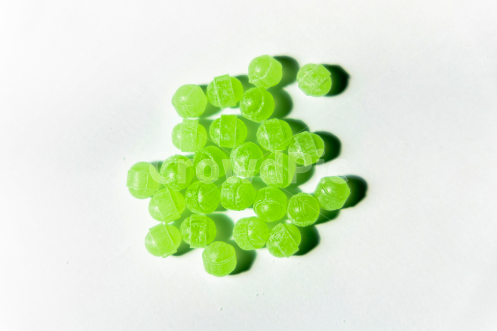 candy,care,green,medicine,mint,pill,pills,sugar,sweet,과자,캔디,사탕,설탕,민트맛,멜론맛,초록색,디저트,간식