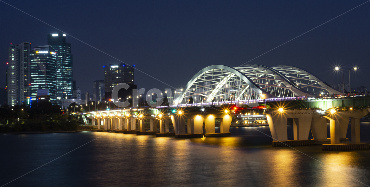 서울야경,arch,아치,arched,아치형,archbridge,아치교,양화대교,한국도시,도시,한국도시경관,빌딩,푸른빛,lighting,야경,경치,풍경,nightscape,nightview,landscape,조명,밤,afternoon,한국,아시아,asia,korea,road,하늘,sky,river,architecture,건축물,light,빛,flare,플레어,apartment,department,아파트,water,물,도로,가로등,building,건물,bridge,다리,streetlamp,streetlight,한강,서울,seoul,metropolis,중심지,야경,밤,풍경,nightscape,night,landscape,도시,city,한국도시풍경,한국도시경관,korea cityscape