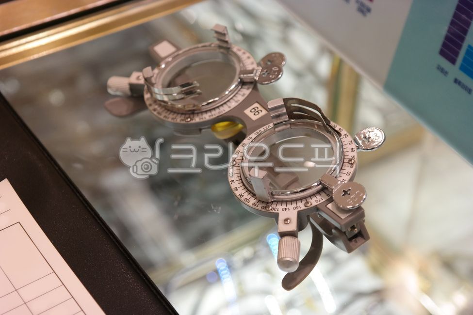 test,equipment,diagnosis,tool,measurement,glasses,eye,vision,machine,vision examination,ophthalmology,optometry,inspection