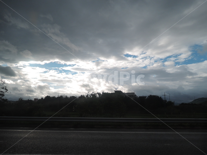 구름,특이한구름,몽환적인,하늘,자연,자유로움,여유,풍경,자연,풍경,nature,landscape,weather,날씨,asphalt,아스팔트