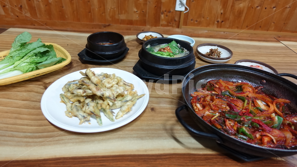 food,식사,음식,dish,meal,제주도음식,제주음식,멸치,멸치튀김,멸치조림,멜튀김,한정식,반찬,한국음식,koreanfood,제주도,제주,jeju