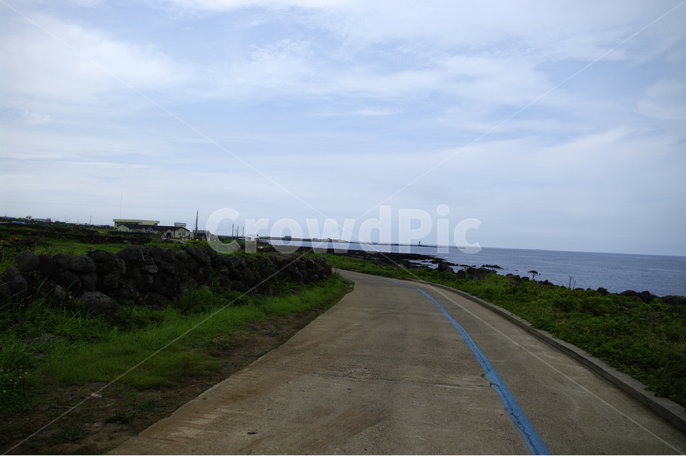 하늘,풍경,해안가,현무암,길,바다,제주,우도,자전거,자연,풍경,nature,landscape,제주도,jeju,jeju island,road,도로,asphalt,아스팔트,tarmac,타맥,highway,고속도로,freeway,고속 도로