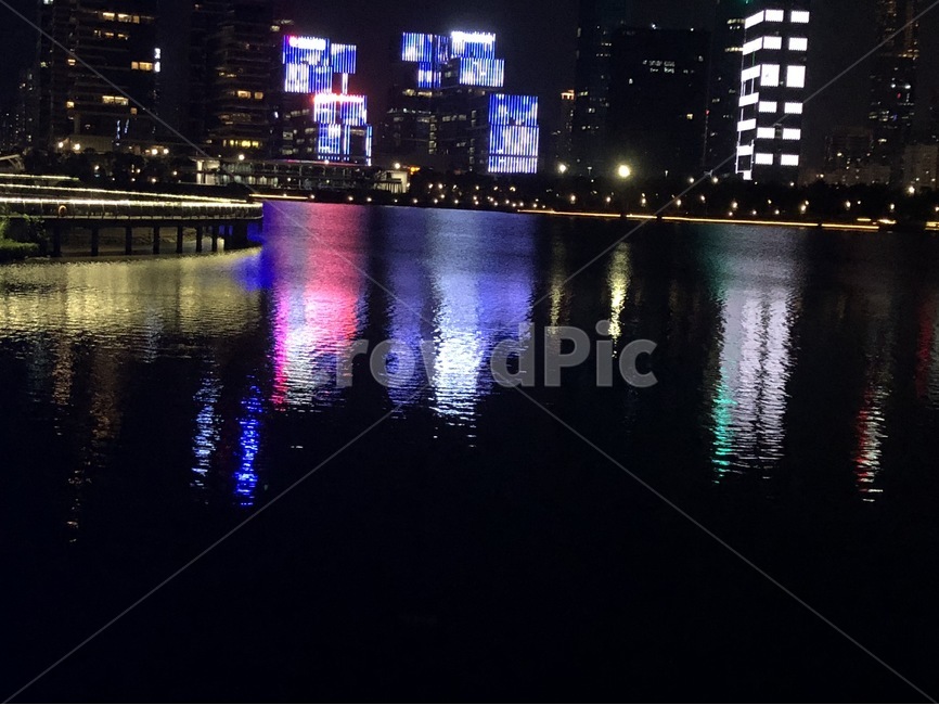경치,건물,반사,도시,야경,색감,물,야경,밤,풍경,nightscape,night,landscape,도시,city,한국도시풍경,한국도시경관,korea cityscape,building,office building,사무실 건물