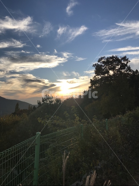 노을,하늘,해질녘,구름,산,sky,자연,풍경,nature,landscape,flare,플레어,light,빛,sunlight,햇빛