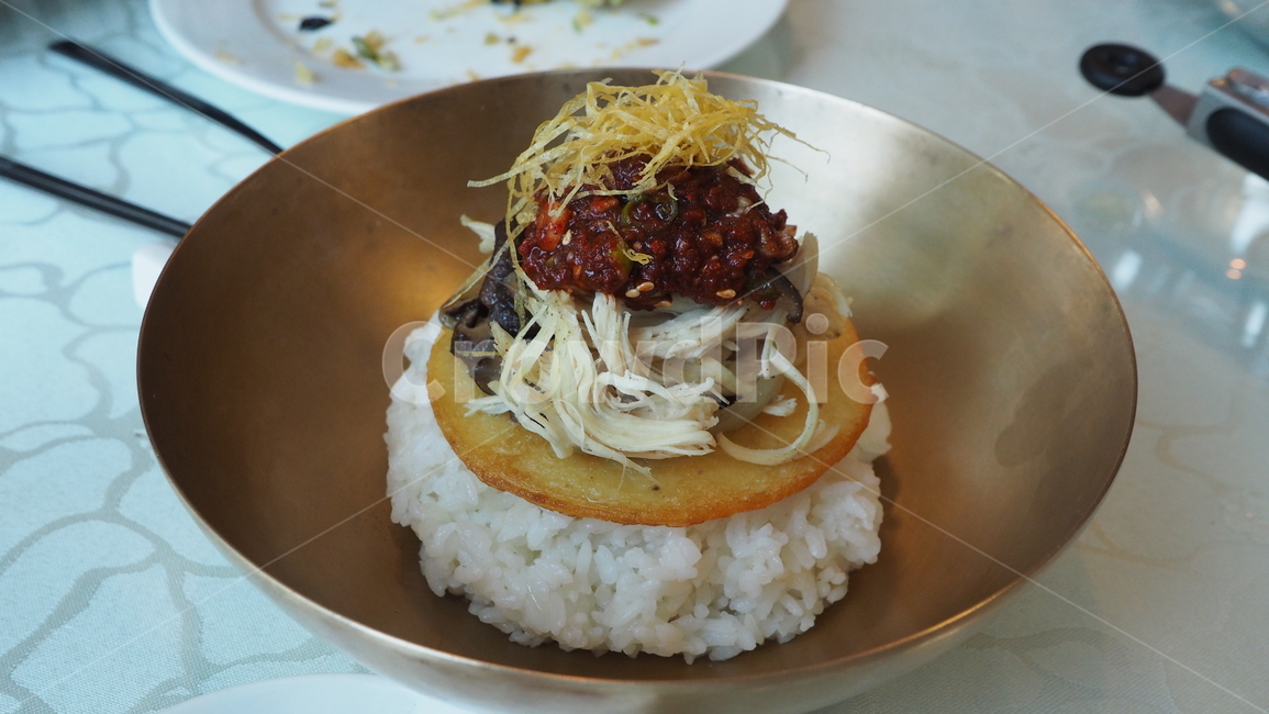 Onban,Dubai,North Korean restaurant,North Korean food,North Korea