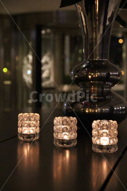 인테리어,촛불,글라스,테이블,테이블인테리어,인테리어소품,Candlelight,유리잔,유리잔조명,유리잔속촛불,인테리어,실내디자인,interior design,사물,물건,오브젝트,thing,object,matter
