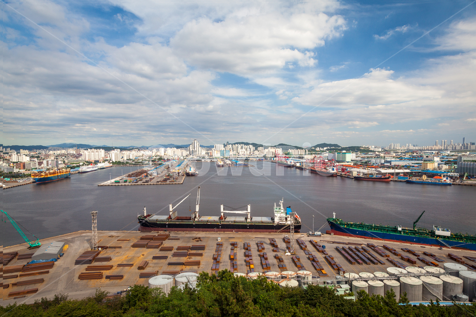 항구,무역항,산업,배,운송,도시,수입,수출,컨테이너,적재,하물,city,harbor,dock,business,ship,transportation,port,import,freight,shipyard,global,sea,construction,commerce,storage,trade,industry,loading,container,shipping,cargo,transport,asia,산업,industry,industrial