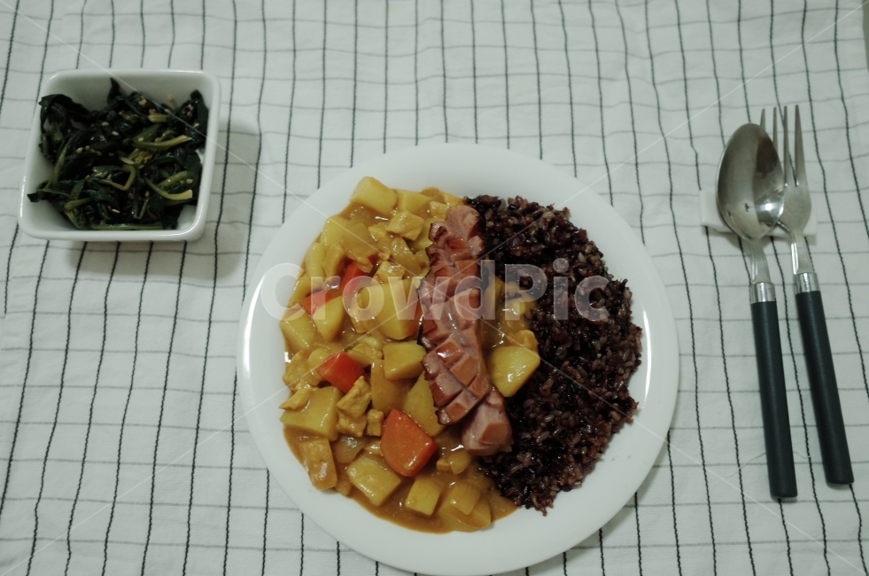 홈메이드,홈푸드,혼밥,집밥,카레,식탁,food,요리,건강,오늘의반찬,저녁메뉴,식사,음식,식재료,요리,food,cook,meal,dishes,food reserves