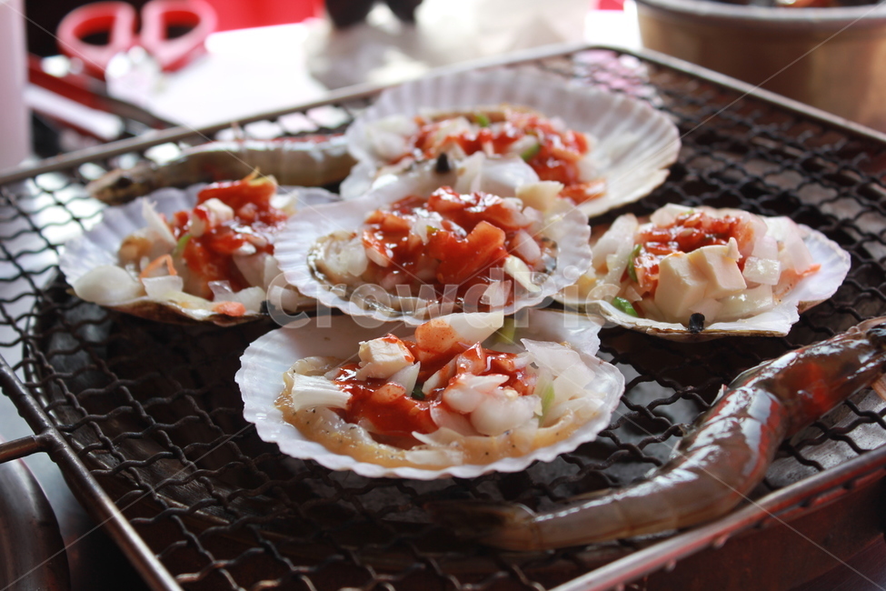 조개구이,조개,가리비,음식,석쇠,새우,음식,식재료,요리,food,cook,meal,dishes,food reserves,수산물,해산물,fishery products,seafood