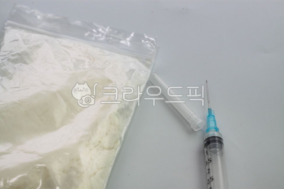 syringe,dosage,concept,drug addiction,Addicted,drug