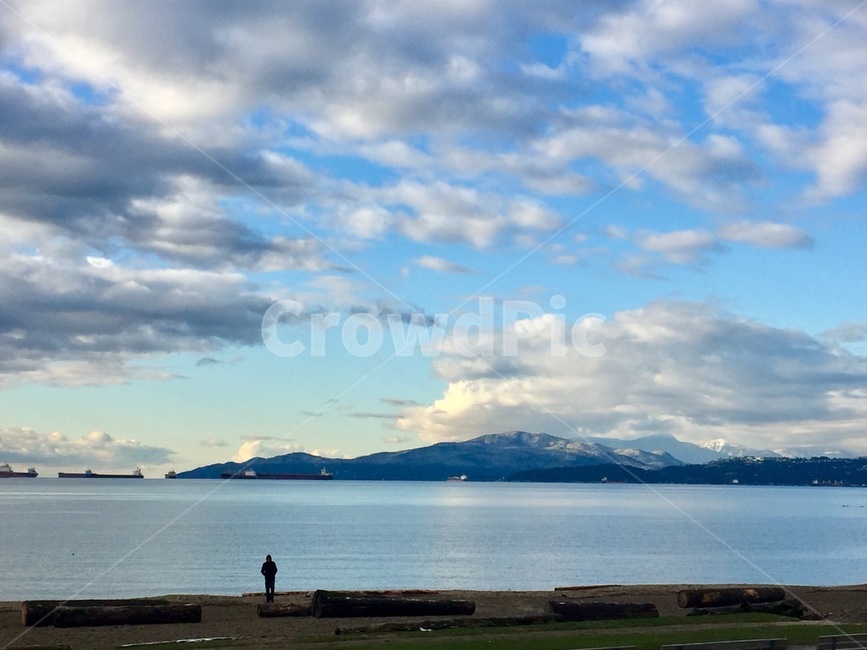 캐나다,선셋비치,바다,날씨,구름,하늘,물,사람,해안선,shoreline,ocean,land,sea,water,cumulus,sky,person,cloud,human,weather,nature