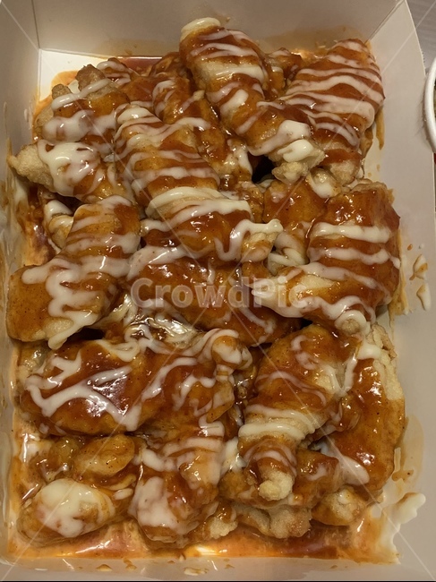 치킨,양념치킨,크림치킨,매운치킨,야식