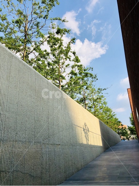 wall,벽,하늘,구름,복도,그림자,빛,햇빛
