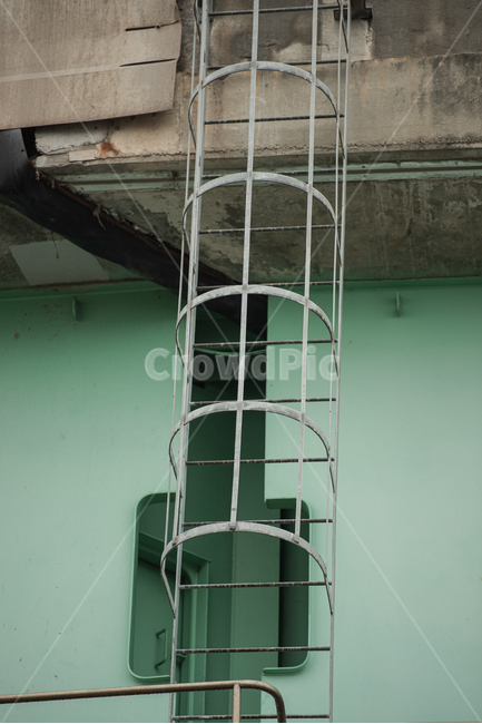 계단,banister,handrail,railing,난간,고속도로,통로,위험한,쓸쓸한,아슬아슬,철골,철골구조,점검,점검구역,작업,작업로,일,산업,고가,고가도로,외각순환도로,좁은,높은,건축물,건물외관,exterior,building,structure,architecture,construction