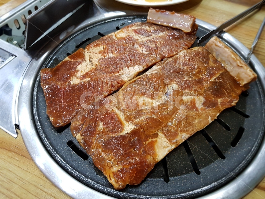 갈비,왕갈비,갈비요리,돼지갈비,음식,고기,음식,식재료,요리,food,cook,meal,dishes,food reserves,육류,고기,meat,한식,한국음식,한국요리,korean food,korean dishes,korean meal,korean cook