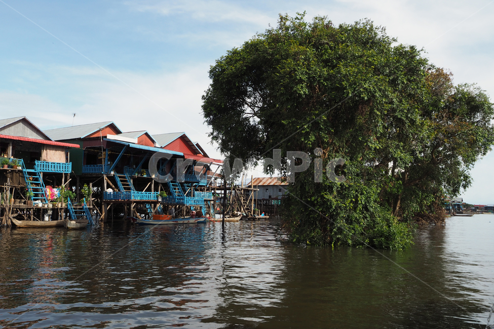캄보디아,해외,하늘,강,구름,집,수상가옥,마을,동남아시아,cambodia,overseas,southeastasia,sky,river,cloud,house,floatinghome,village,해외,외국,세계,foreign,oversea,world