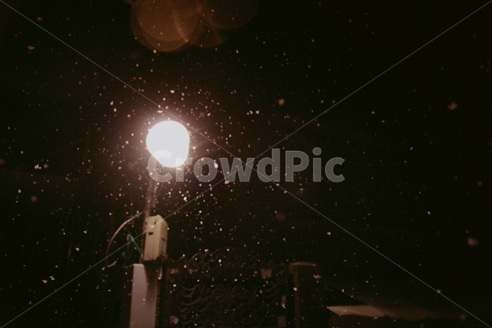 눈,겨울,불빛,야경,밤,날씨,추위,가로등,겨울,계절,winter,season,야경,밤,풍경,nightscape,night,landscape,감성,sensible,feeling,lighting,조명