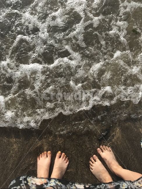 바다,발,파도,물결,자연,풍경,해변,바다,beach,sea,사람,인물,인간,human,person,신체일부,몸,body
