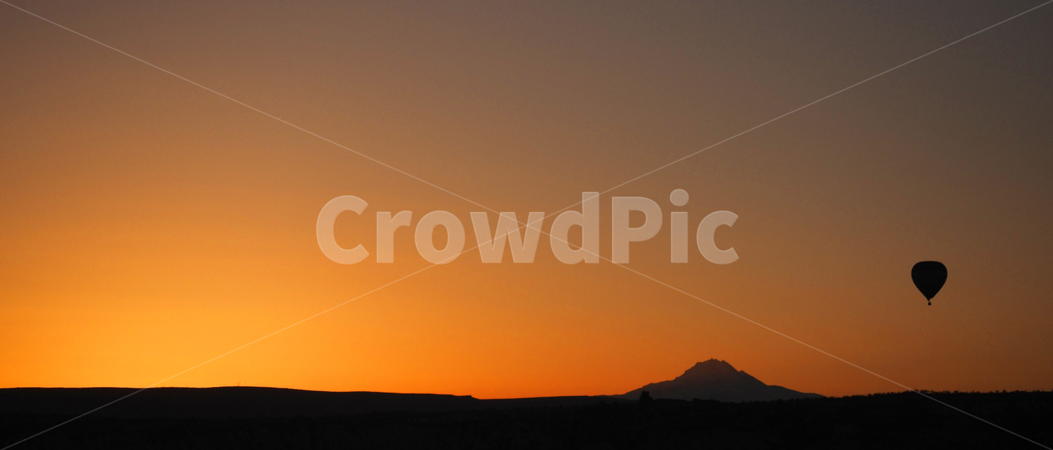카파도키아,열기구,관광,하늘,비행,cappadokia,engine,sky,hotairballoon,sightseeing,experience,horizon,지평선,일출,sunrise,실루엣,그림자,silhouette,shadow,여행,휴가,traveling,vacation,trip,스포츠,레저,운동,sports,leisure,exercise