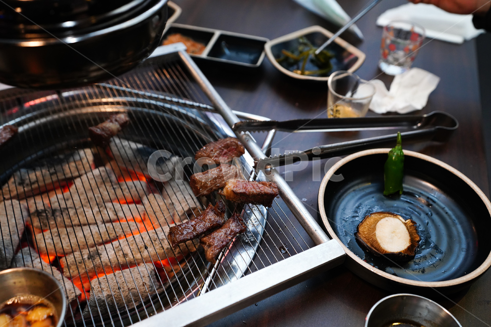 고기,식사,돼지,음식,푸드,안주,먹거리,안줏거리,불판,한식,육식,육류,먹방,음식,식재료,요리,food,cook,meal,dishes,food reserves,육류,고기,meat