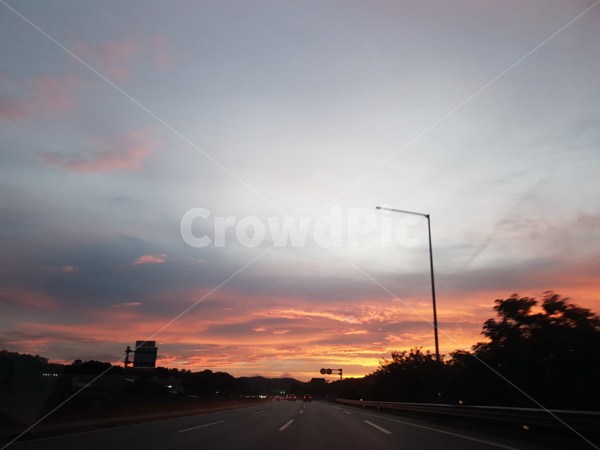 nature,자연,road,도로,outdoors,옥외,asphalt,아스팔트,고속도로,freeway,타맥,tarmac,highway,고속도로