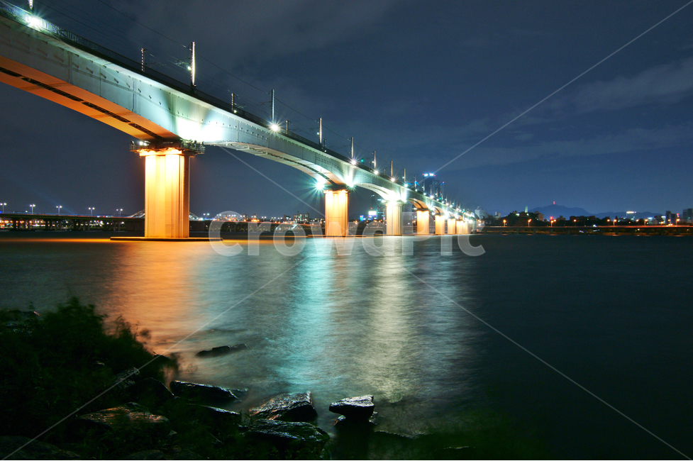 Han River Bridge,reflection,Dangsandong,Han River,Hapjeongdong,light,railway bridge,Dangsan Railway Bridge,bridge,formative beauty,Truss type,Subway Line 2