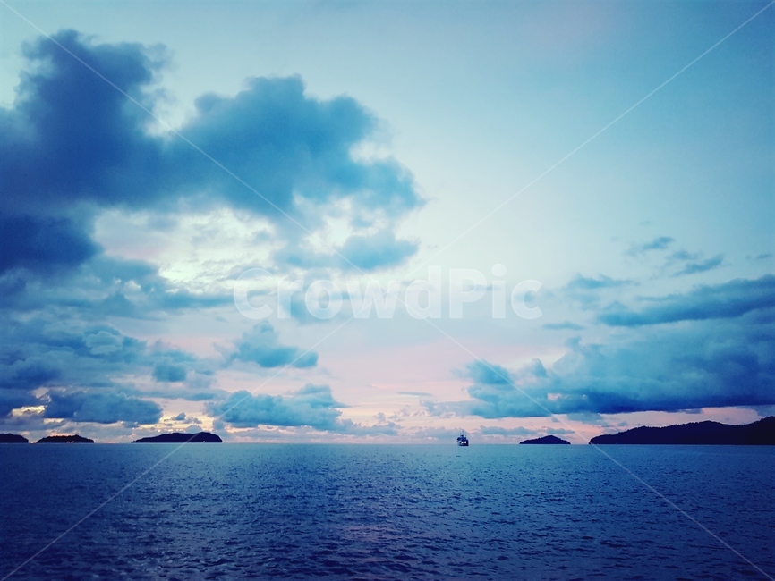 하늘,바다,수평선,구름,풍경,자연,풍경,nature,landscape,outdoors,옥외,land,땅,ocean,대양,sea,water,물,shoreline,해안선,coast,연안,island,섬