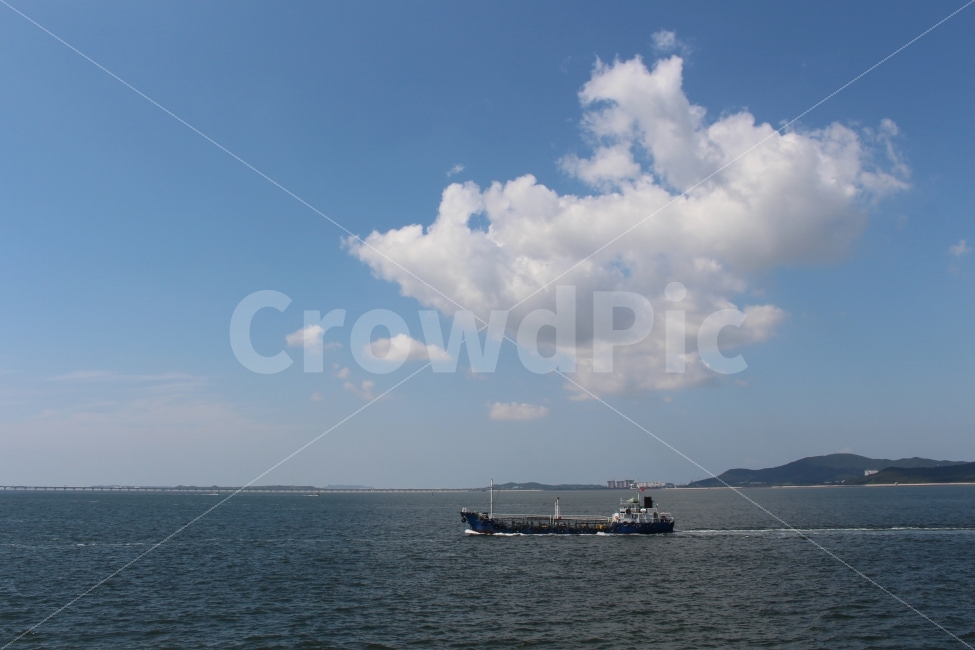 인천,연안부두,방파제,등대,바다,하늘,구름,교통,교통수단,traffic,transportation,nature,자연,outdoors,옥외,land,땅,vehicle,차량,watercraft,선박