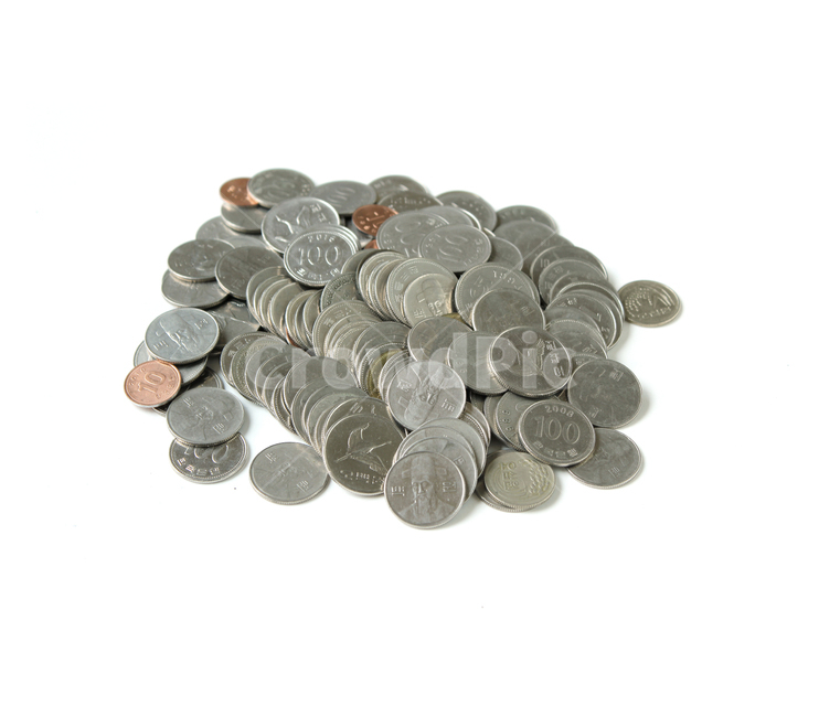 한국,한국동전,동전,100원,10원,500원,금속,은색,흰배경,금융,실버,경제,banking,korea,coin,metal,money,silver,won,cash,돈,더미,덩어리,group,쌓인,많은,many,50원,금융,돈,finance,banking,money,연출,컨셉,콘셉,direction,concept,누끼,remove background