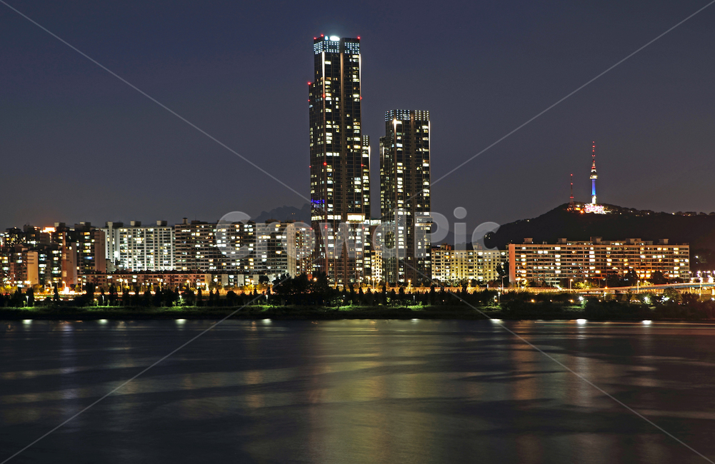 한강,야경,조명,반영,마천루,아파트,이촌동,남산타워,야경,밤,풍경,nightscape,night,landscape,한국도시풍경,한국도시경관,korea cityscape,urban,어반,town,도시,city,시티,building,건물,office building,사무실 건물
