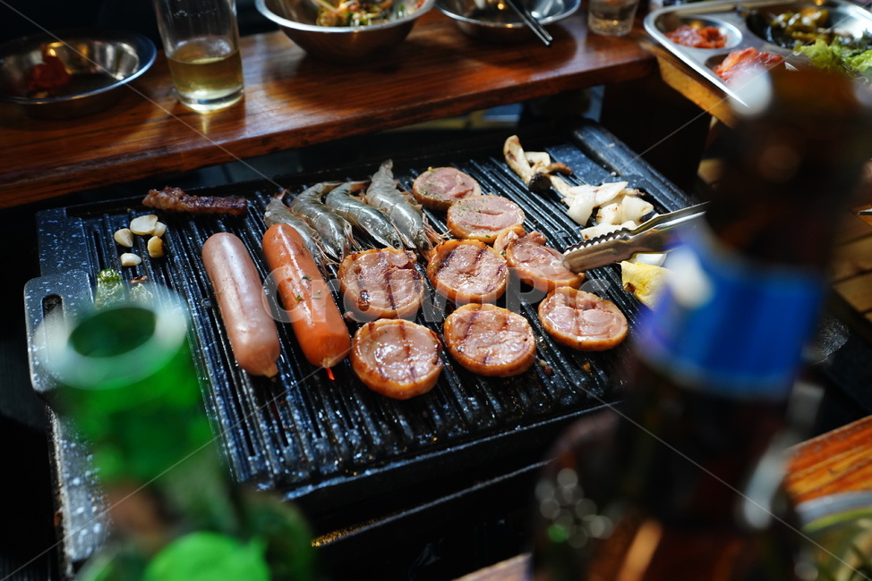 불판,육식,구이,육류,먹거리,음식,푸드,한식,식사,술안주,안주거리,food,식품,새우,오리고기,소세지,음식,식재료,요리,food,cook,meal,dishes,food reserves