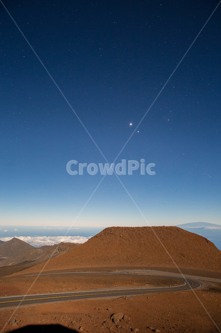 하와이,마우이,할레아칼라,구름,산,야경,외국풍경,자연풍경,자연,nature,landscape,oversea,world,mountain,stars,별빛,별,clouds,감성,outdoors,밤,밤하늘