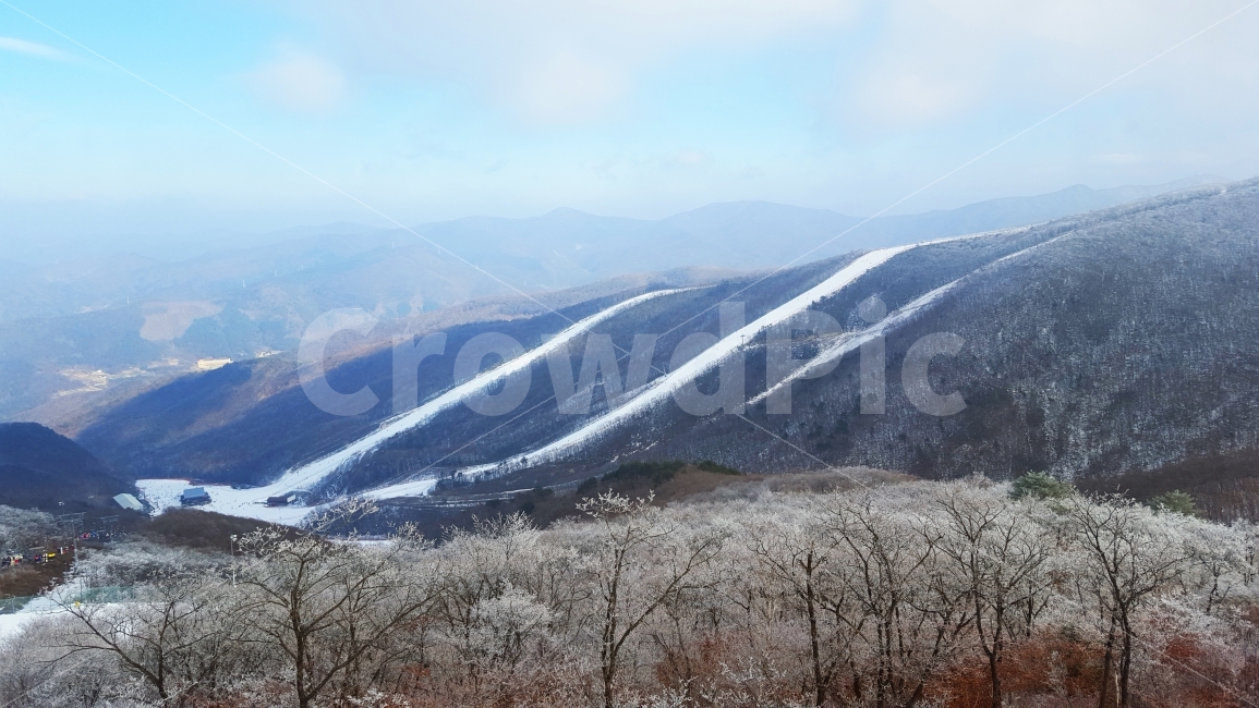 스키장,스키,보드,겨울,눈,겨울,계절,winter,season,자연,풍경,nature,landscape,한국자연풍경,한국자연경관,korea nature landscape,스포츠,레저,운동,sports,leisure,exercise,mountain range,산맥,outdoors,옥외,mountain,산,ice,얼음