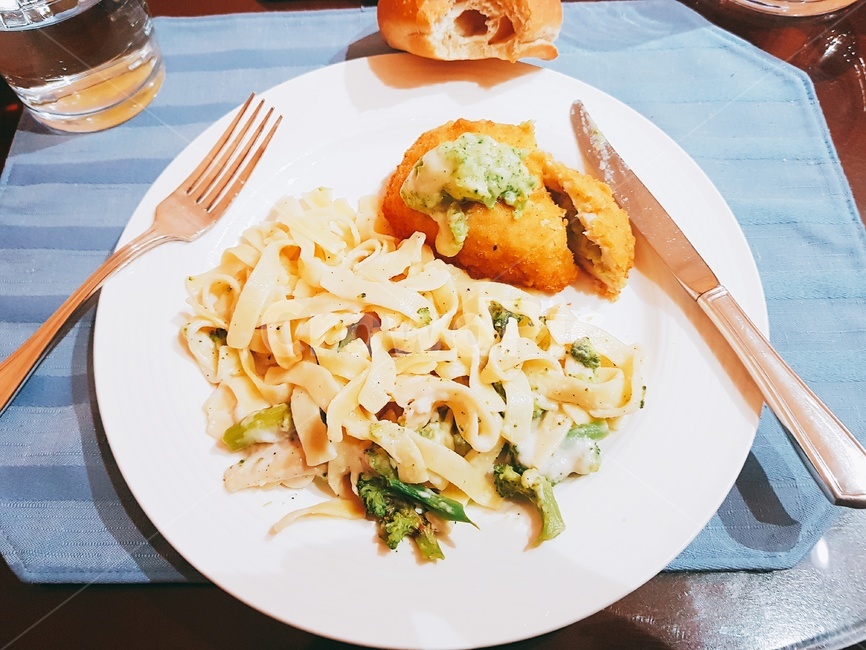 음식,파스타,스파게티,레스토랑,분위기,음식,식재료,요리,food,cook,meal,dishes,food reserves,면류,면요리,noodles,양식,서양음식,서양요리,western food,western dishes,western meal,western cook