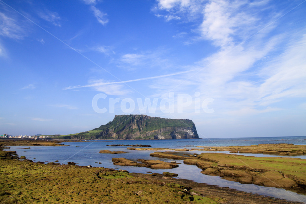 여행사진,제주도여행,제주도사진,성산일출봉,제주도,국내여행,제주여행,제주사진,성산일출봉사진,풍경,풍경사진,자연,자연사진푸른하늘,맑은하늘,파란하늘,광치기해변,올레길,자연,풍경,nature,landscape,한국자연풍경,한국자연경관,korea nature landscape,제주도,jeju,jeju island,outdoors,옥외,land,땅,water,물,shoreline,해안선,sea,바다,ocean,대양,coast,연안